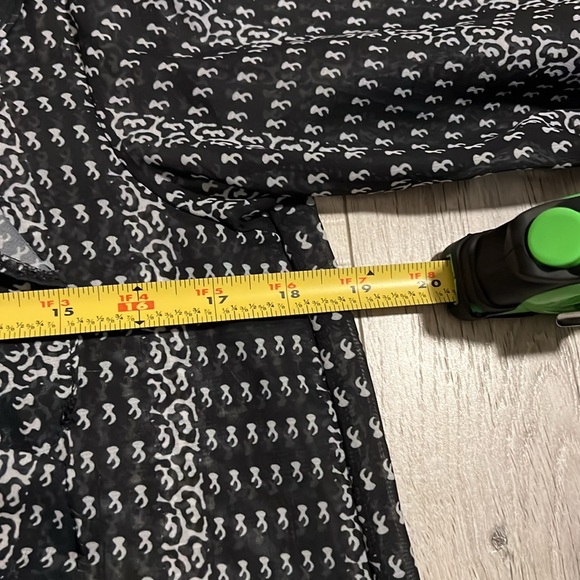 Fashion Mia Sheer Patterned Blouse - Picture 6 of 12